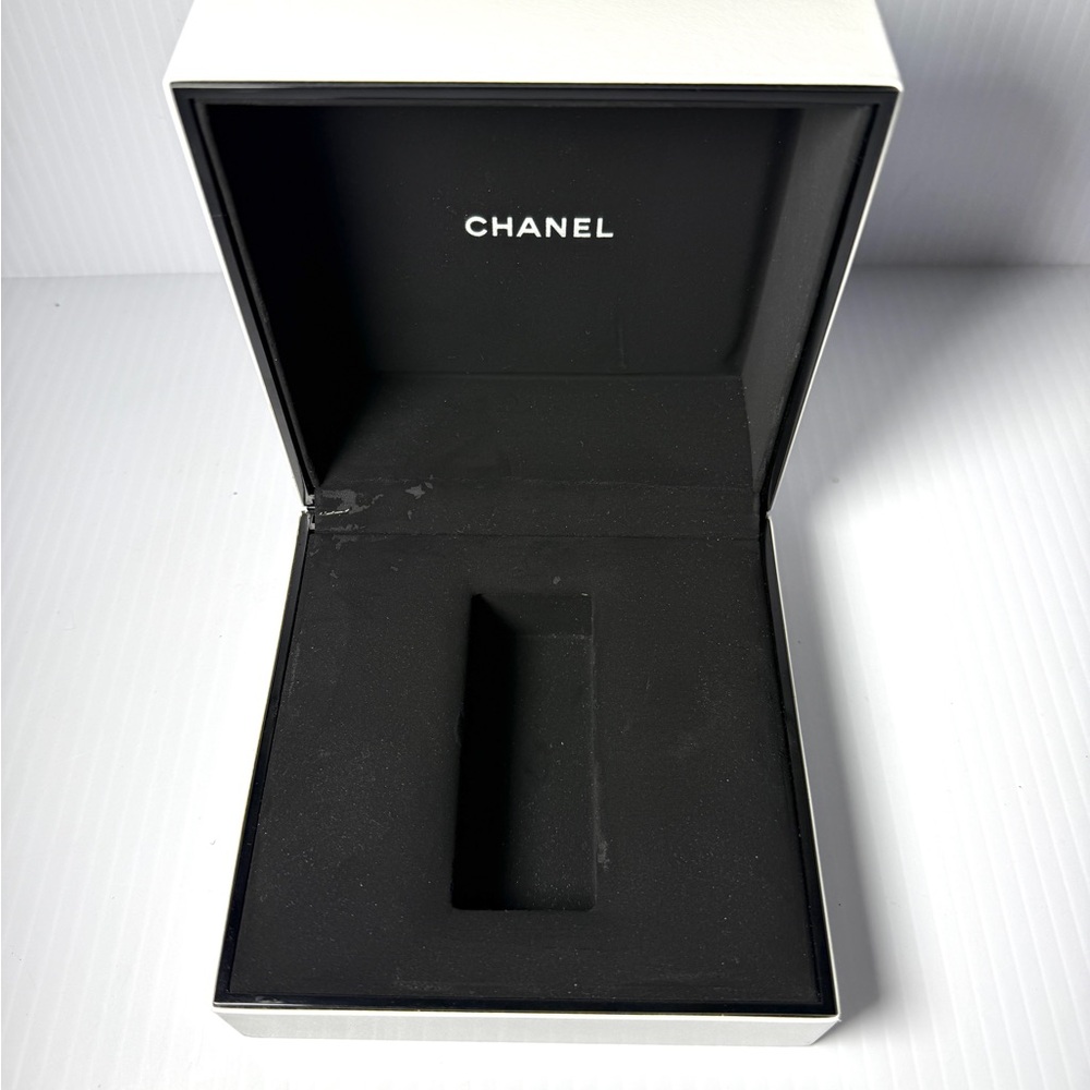 Chanel Black Jewelry Display Case View 2